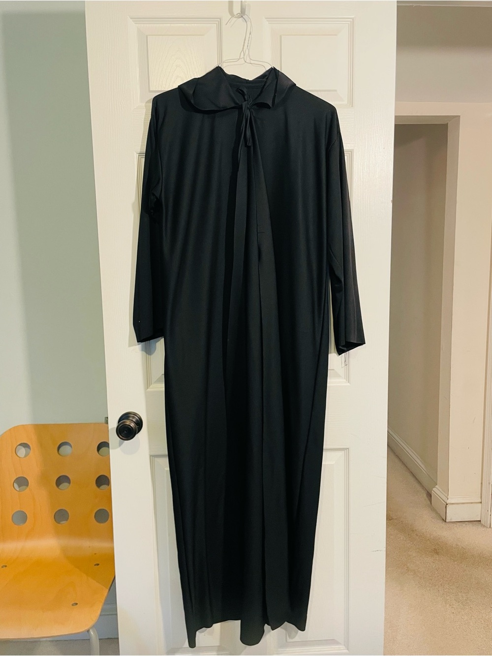 Black hooded cloak / cape.